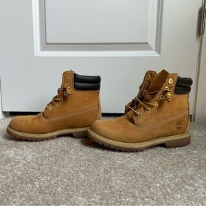 Timberland Womens 42687 Premium Waterproof Wheat Nubuck Leather Boots Size 6.5M